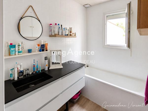 Maison à CHOLET, 49300 - 4 pièces 87m²