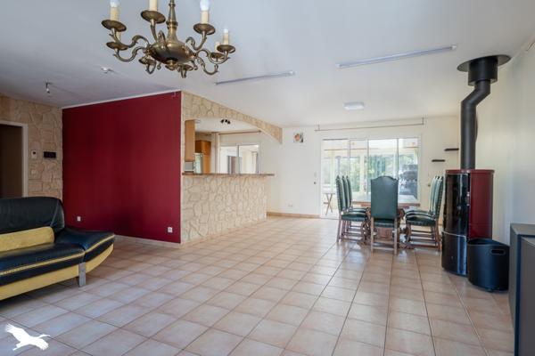 Maison à vendre 399 000 € Saintes 6 p 183 m² DPE B