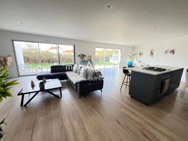 Maison à LA RENAUDIERE, 49450 - 5 pièces 150m²