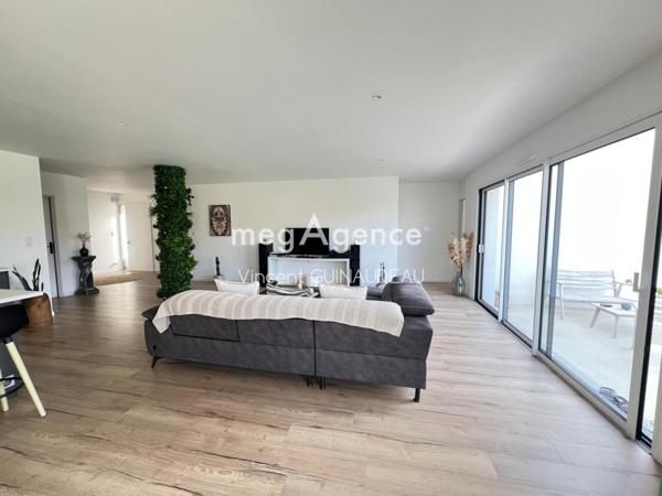 Maison à LA RENAUDIERE, 49450 - 5 pièces 150m²