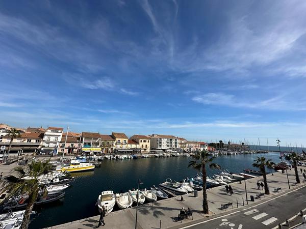 Mèze, appartement en duplex de 172m² sur le port