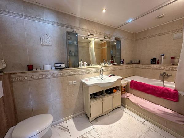 Mèze, appartement en duplex de 172m² sur le port