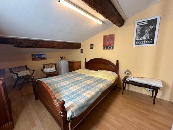 Mèze, appartement en duplex de 172m² sur le port