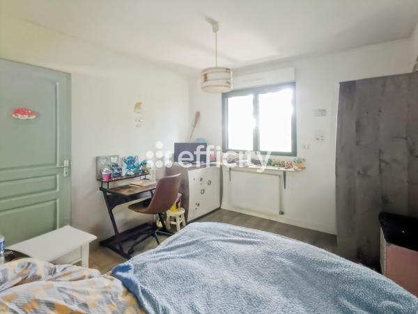 Maison 12 pièces - 232 m²