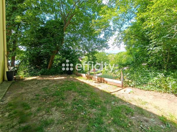 Maison 12 pièces - 232 m²