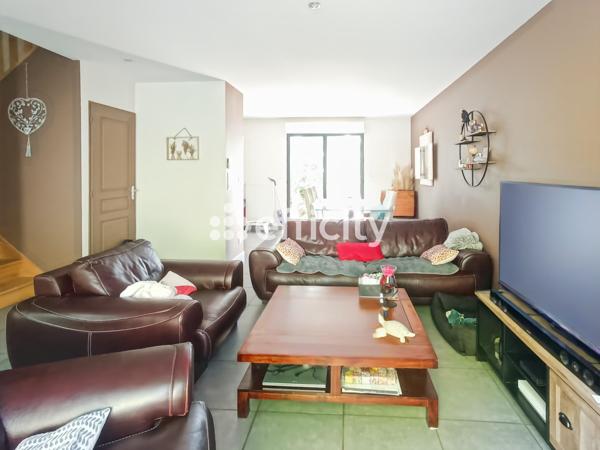 Maison 12 pièces - 232 m²