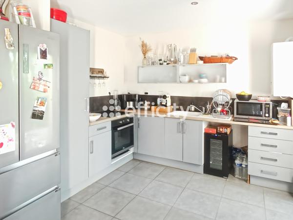 Maison 12 pièces - 232 m²