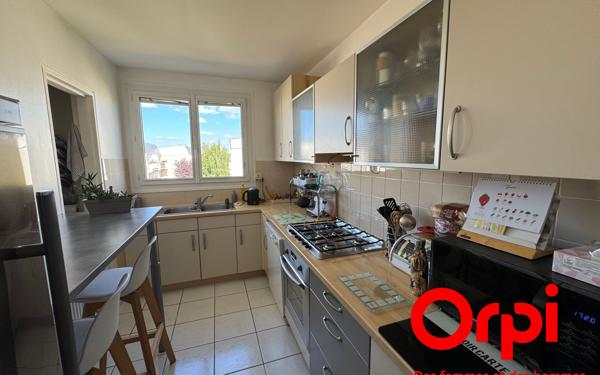 Appartement à vendre    4 pièces • 83,18 m2 Montigny-le-Bretonneux