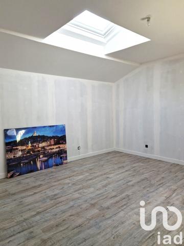 Maison de village 5 pièces de 141 m² à Étoile-sur-Rhône (26800)