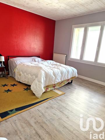 Maison de village 5 pièces de 141 m² à Étoile-sur-Rhône (26800)