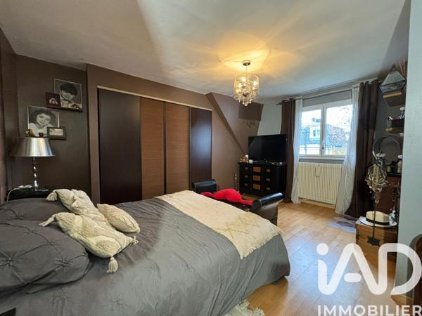 Maison à vendre 6 pièces 166 m² Villiers-sur-Marne