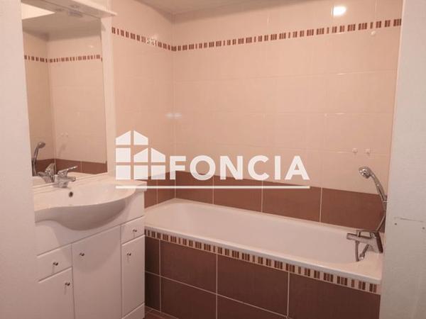 Location Studio 27.7 m² - 13 BIS RUE DE LA CHAPELLE Evreux 27000