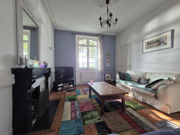 Maison 9 pièce(s) 5 chambre(s) 269 m²