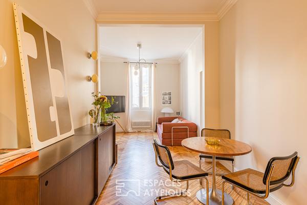 Appartement rénové dans le centre des Chartrons