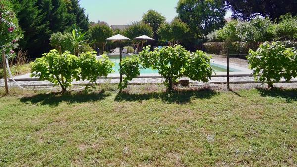 MANOIR
