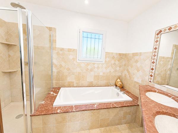 Maison à vendre 04 - proche sisteron 4 chambres avec piscine, alpes de hautes provence, Salignac