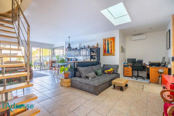 TALENCE - Belle échoppe de plus de 133 m² avec beau jardin et cave