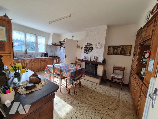 SAINT JULIEN DE CONCELLES centre bourg maison 3 chambres