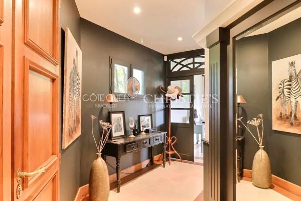 À VENDRE URRUGNE – PROPRIÉTÉ VUE PANORAMIQUE AVEC PISCINE