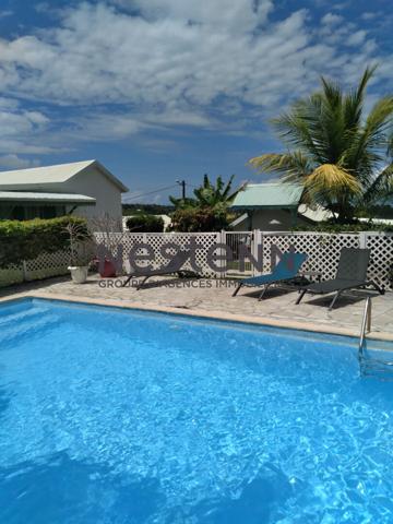 A VENDRE MAISON + 3 BUNGALOWS À CAPESTERRE-BELLE-EAU