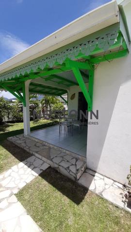 A VENDRE MAISON + 3 BUNGALOWS À CAPESTERRE-BELLE-EAU
