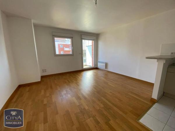 Appartement à louer 2 pièces 42.06m² Arras (62000)