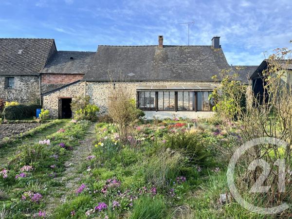 Maison à vendre  7 pièces - 134 m2 ST OUEN DES TOITS - 53