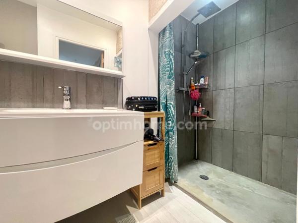 AIGUES-MORTES MAISON 4 PIÈCES 117 M2