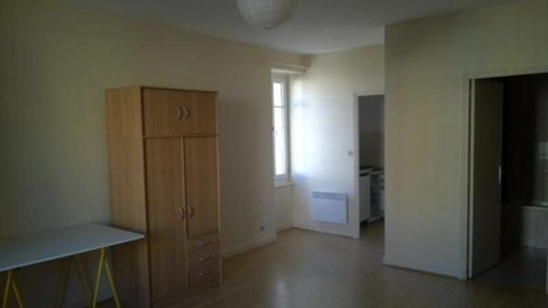 Appartement à louer 1 pièce 27.89m² Poitiers (86000)