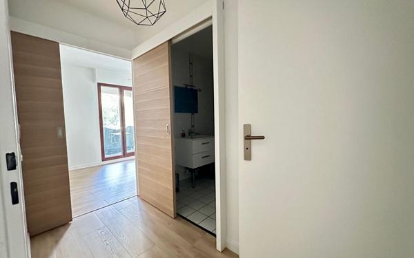 Appartement à louer    3 pièces •  Charenton-le-Pont