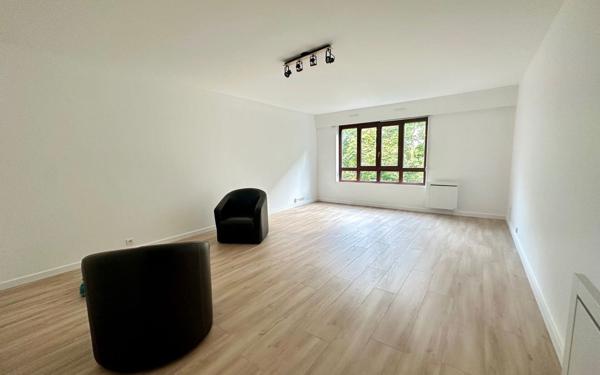 Appartement à louer    3 pièces •  Charenton-le-Pont