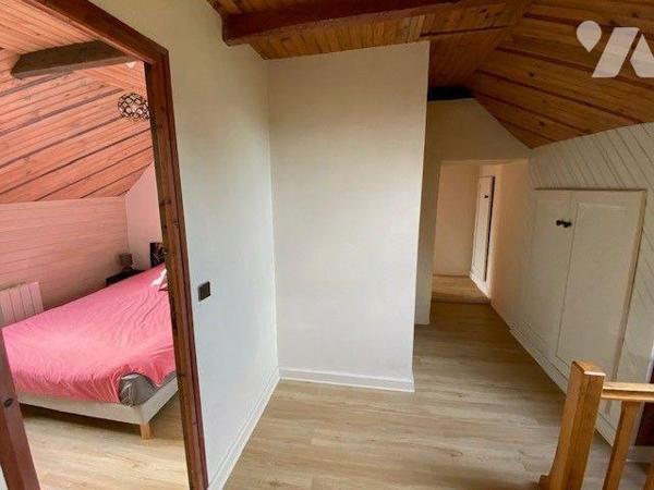 Maison à Vendre à Pléhédel (22290) en Côtes-d'Armor (22)

Cette maison, d'une superficie habi...