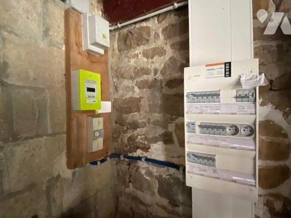 Maison à Vendre à Pléhédel (22290) en Côtes-d'Armor (22)

Cette maison, d'une superficie habi...