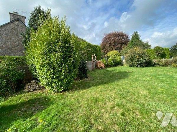 Maison à Vendre à Pléhédel (22290) en Côtes-d'Armor (22)

Cette maison, d'une superficie habi...