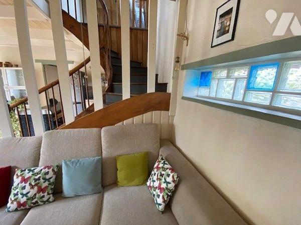 Maison à Vendre à Pléhédel (22290) en Côtes-d'Armor (22)

Cette maison, d'une superficie habi...