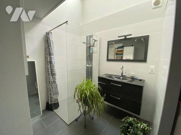 Maison à Vendre à Pléhédel (22290) en Côtes-d'Armor (22)

Cette maison, d'une superficie habi...