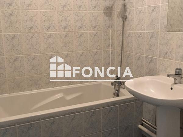 Location Appartement 2 pièces 46.59 m² - RUE DES RIBOUCHES ET D'HOCHSTA Luisant 28600