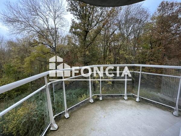 Location Appartement 2 pièces 46.59 m² - RUE DES RIBOUCHES ET D'HOCHSTA Luisant 28600