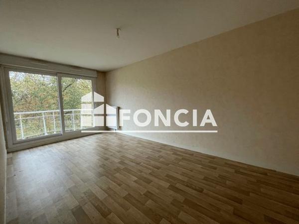 Location Appartement 2 pièces 46.59 m² - RUE DES RIBOUCHES ET D'HOCHSTA Luisant 28600