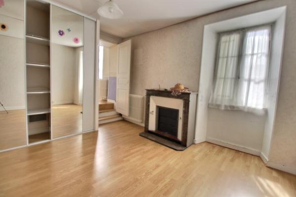 Maison de ville Matha 4 chambres