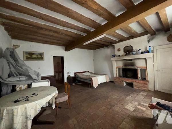 MAISON ANCIENNE A RESTAURER 