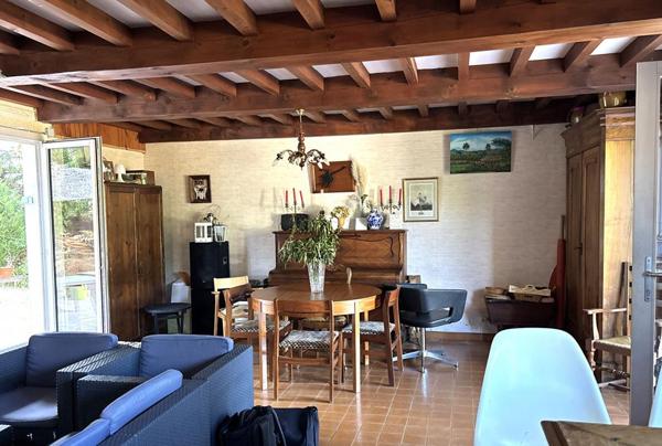 ST BONNET le CHÂTEAU 42380 Maison 86m² 2 chambres sur 2360m² de terrain