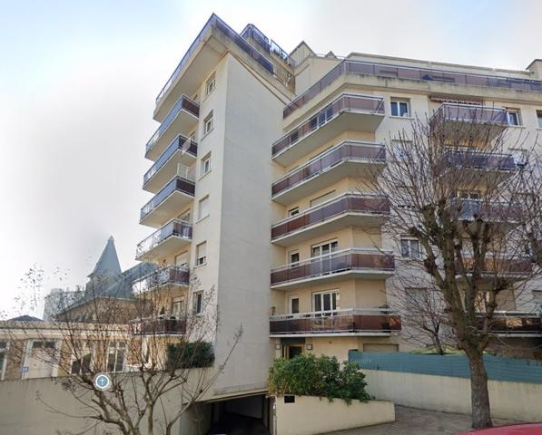 Parking / box Suresnes