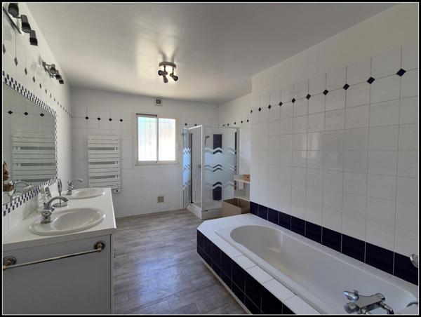 EXCLUSIVITE OPTIMHOME, MAISON CAMPAGNE 5 CHAMBRES, AVEC JARDIN CLOTURE et PISCINE