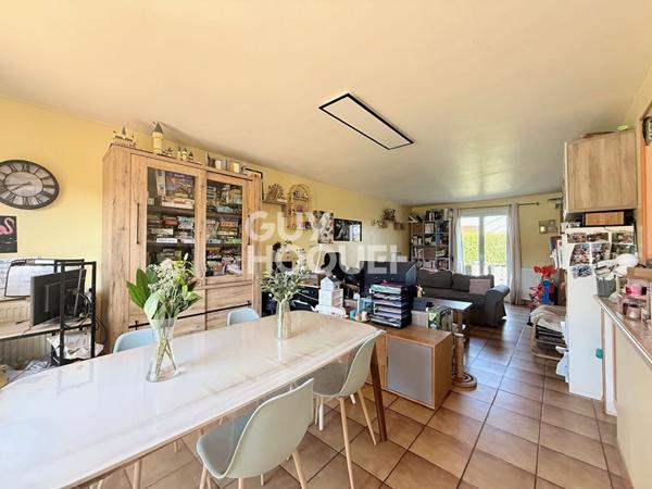 Maison familiale lumineuse avec jardin sans vis-à-vis / Cormelles le royal