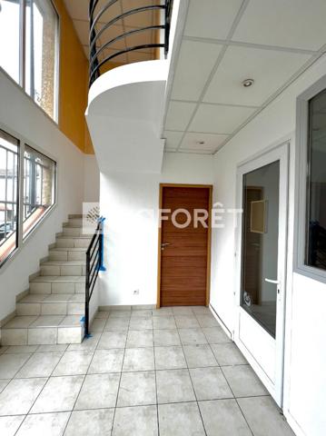 Achat local commercial près de Aucamville - 130 m² - 369 000 €