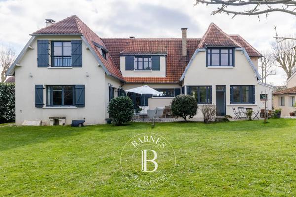 Saint-Nom-la-Bretèche, Maison 4 Chambres -  272 m² à vendre