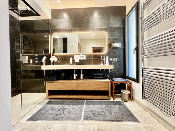 Villa d’architecte aux prestations hauts de gamme