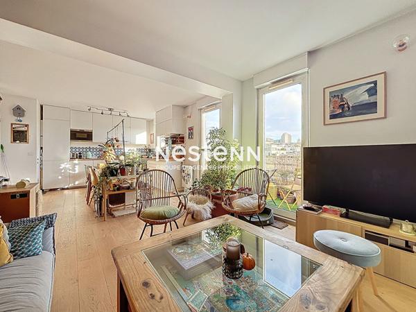 ISSY LES MOULINEAUX - ILE SAINT GERMAIN - Vente Appartement 5 pièces traversant au dernier étage avec balcons
