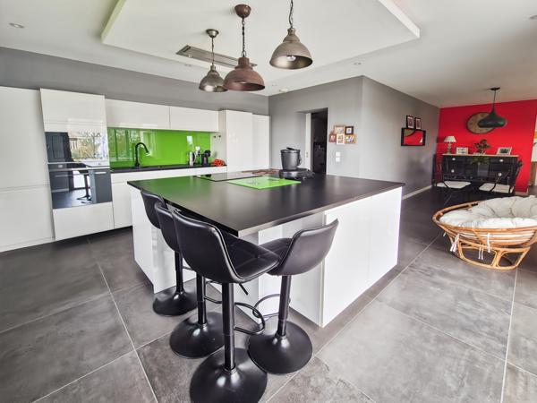 Mauvezin (32120) Maison T6 de 175m2 avec garage et jardin de 3000m2